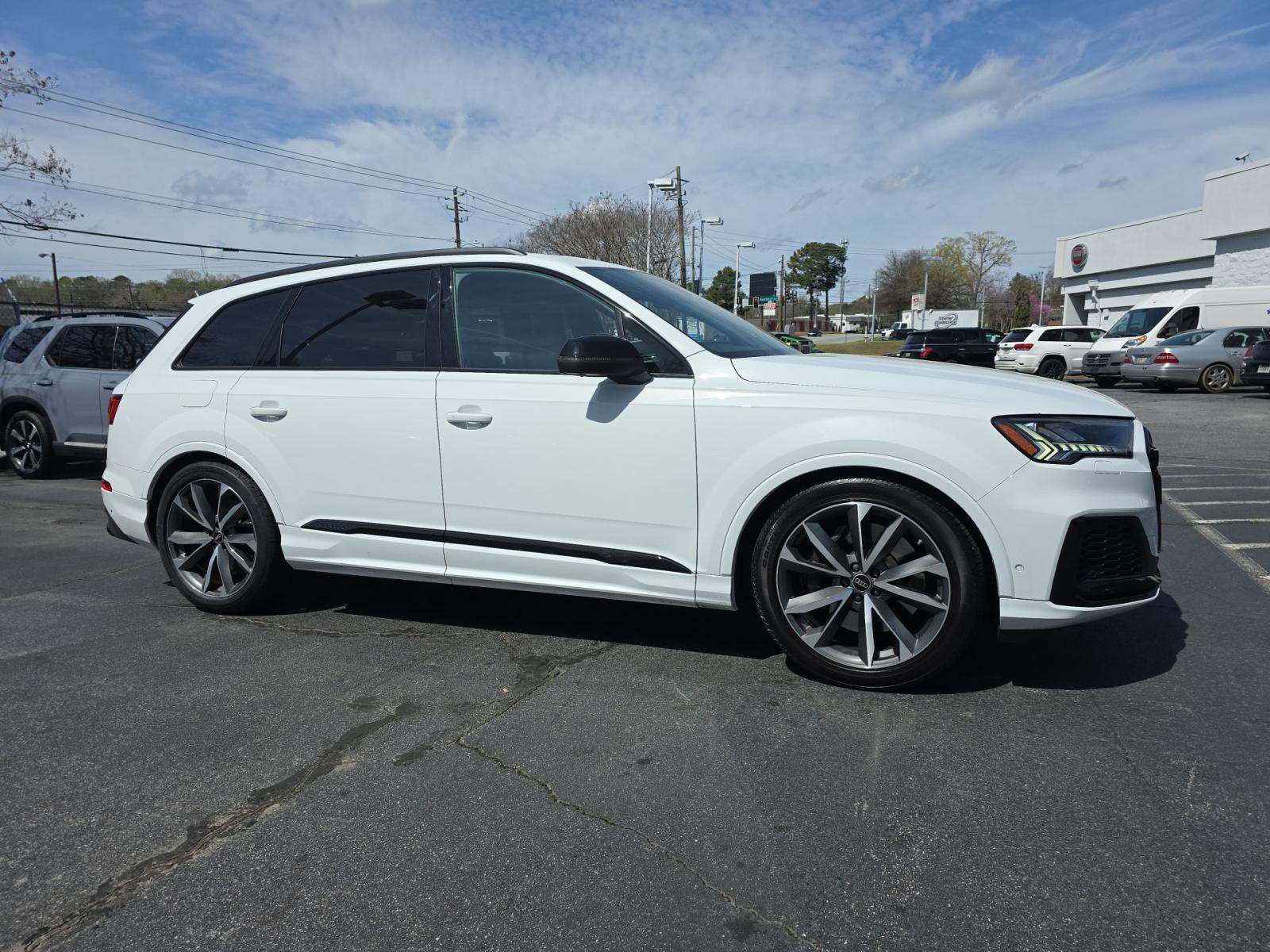 2023 Audi SQ7 Premium Plus AWD