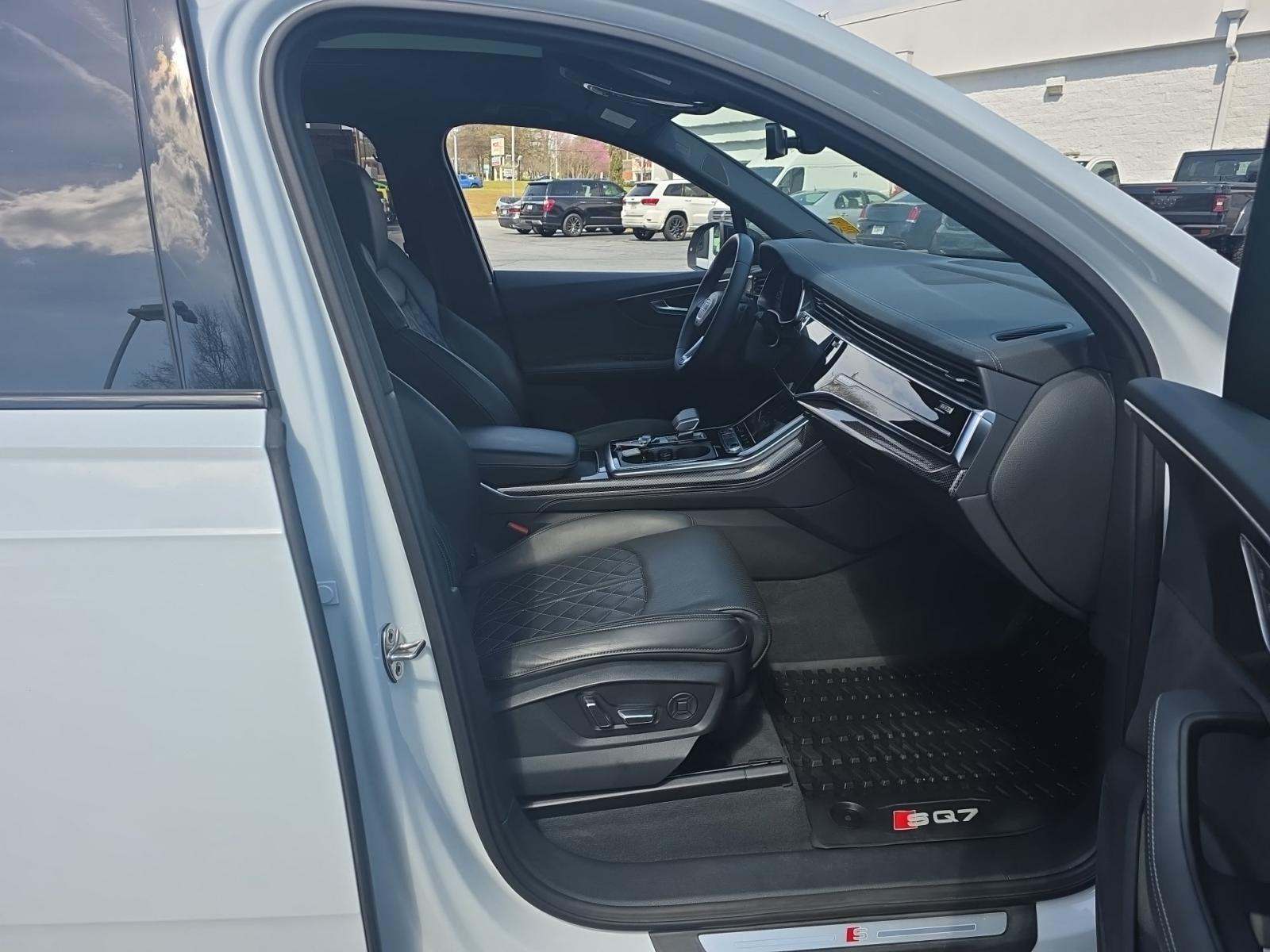 2023 Audi SQ7 Premium Plus AWD