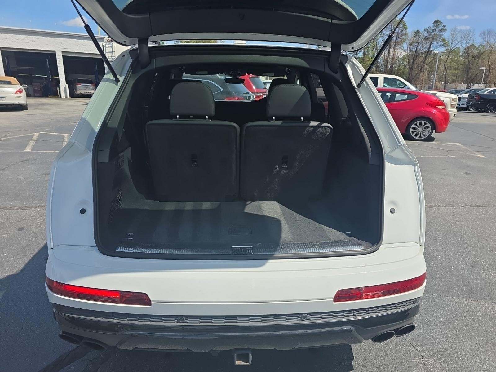 2023 Audi SQ7 Premium Plus AWD