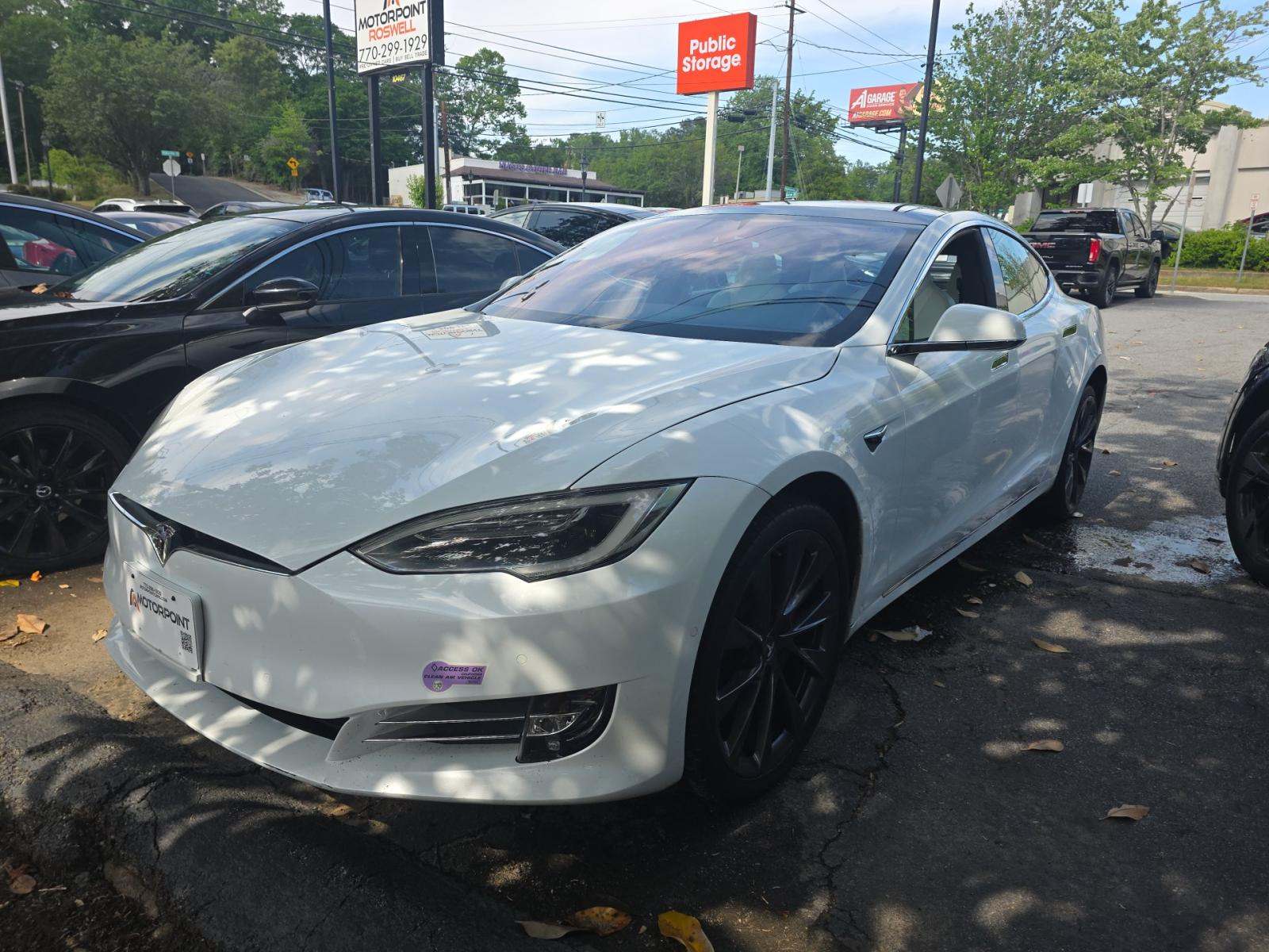 TESLA MODEL S - 1