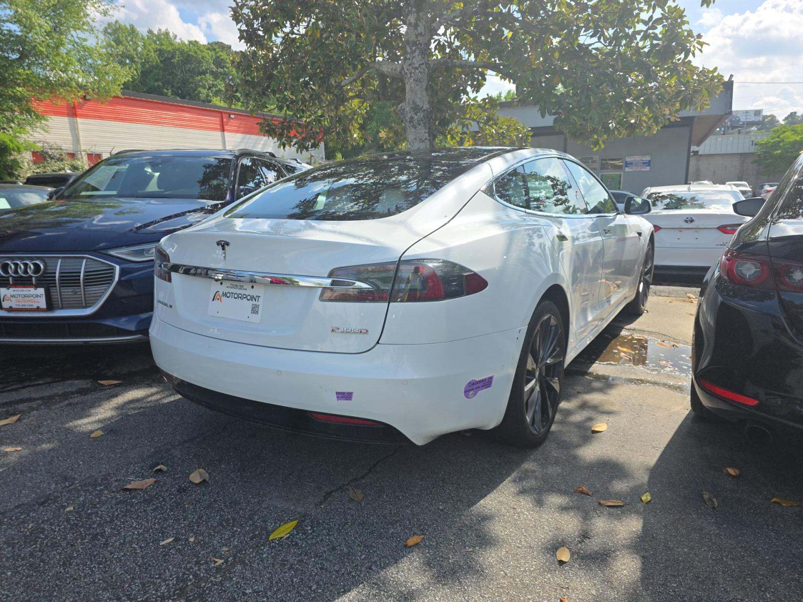 TESLA MODEL S - 3