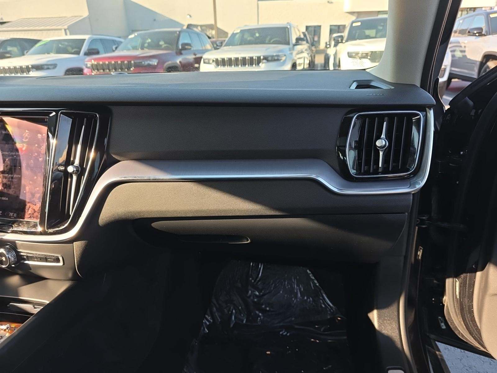 2024 Volvo S60 B5 Core AWD