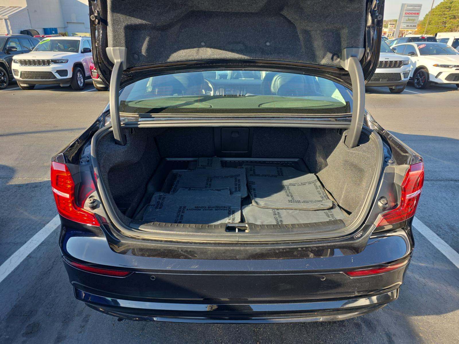 2024 Volvo S60 B5 Core AWD