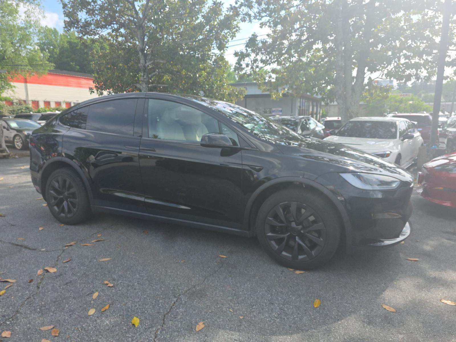 TESLA MODEL X - 4