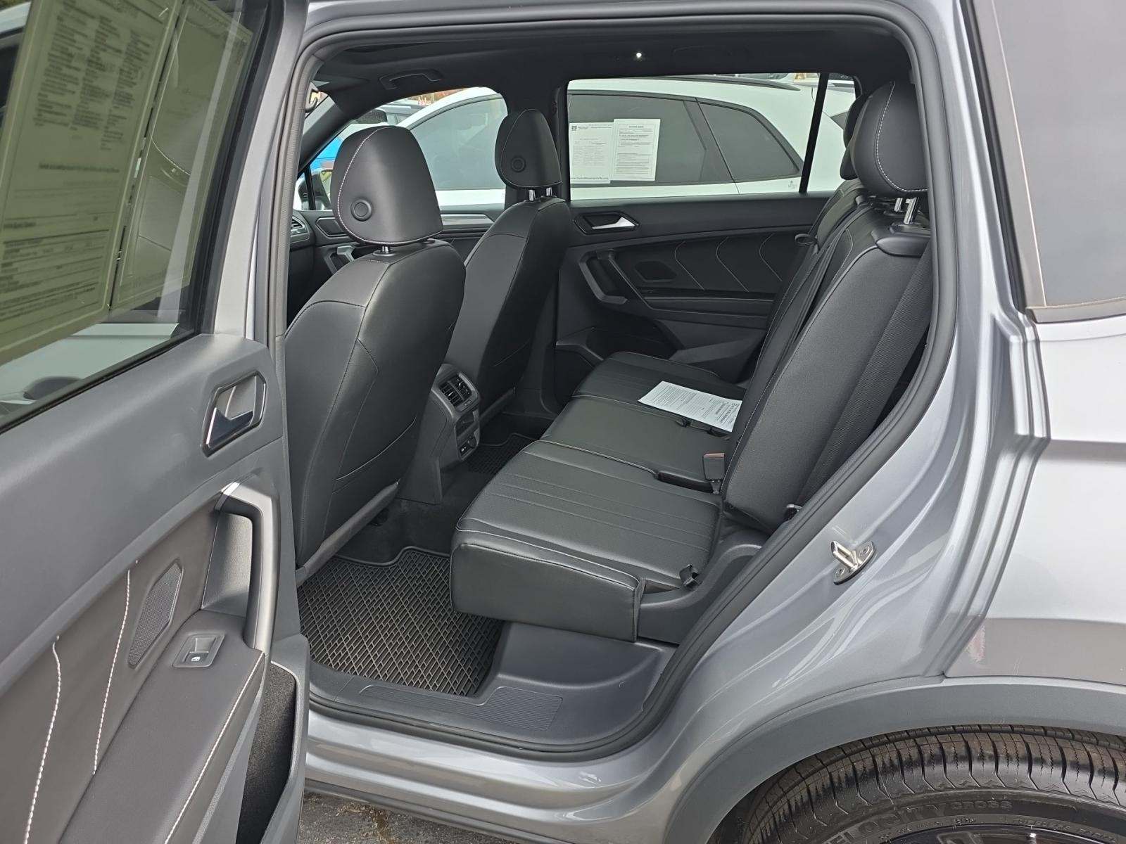 2022 Volkswagen Tiguan 2.0T SE R-Line Black FWD