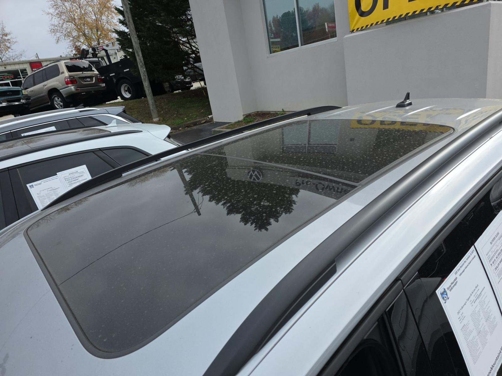 2022 Volkswagen Tiguan 2.0T SE R-Line Black FWD