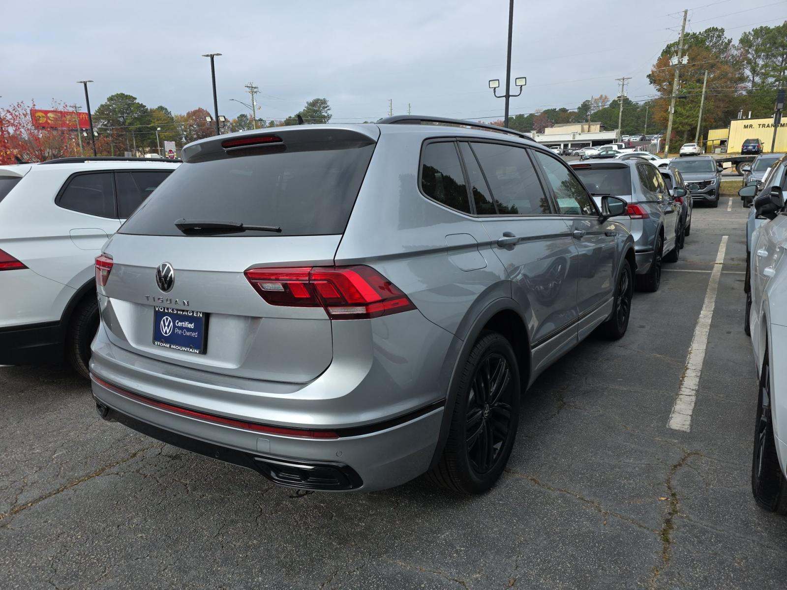 2022 Volkswagen Tiguan 2.0T SE R-Line Black FWD