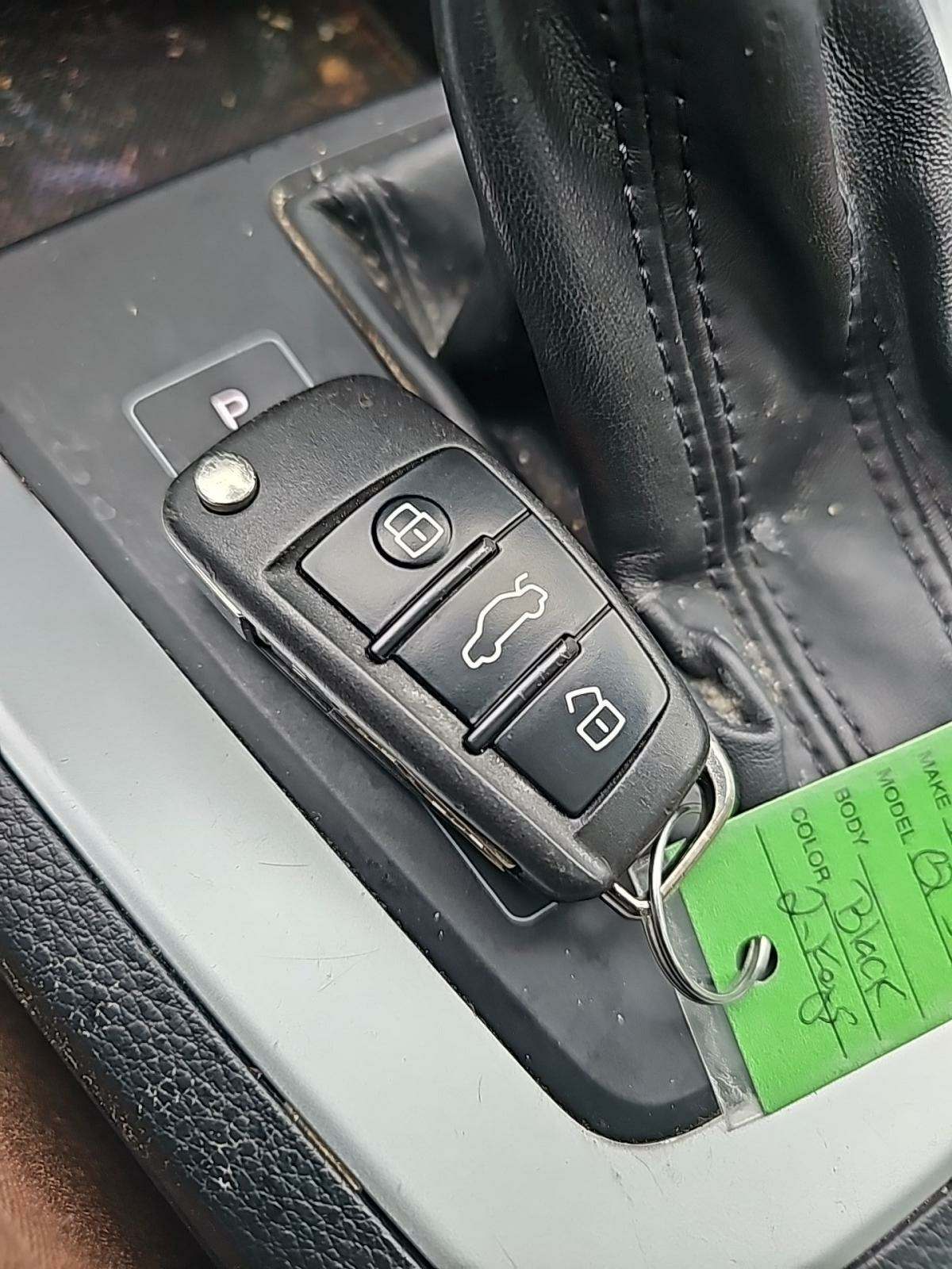 Audi Q3 2.0T S line Premium снимка Audi Q3 2.0T S line Premium