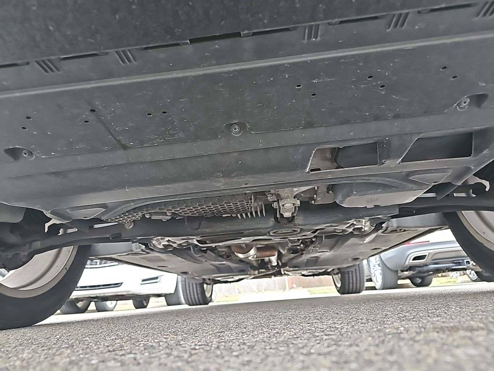 Audi Q3 2.0T S line Premium снимка Audi Q3 2.0T S line Premium