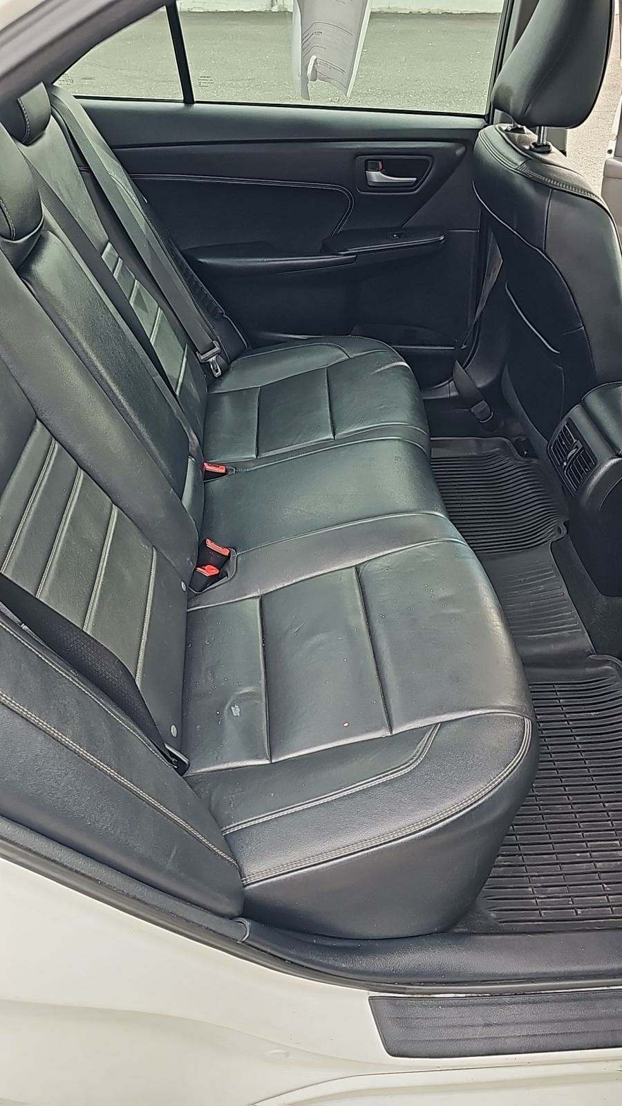 2017 Toyota Camry Hybrid XLE FWD