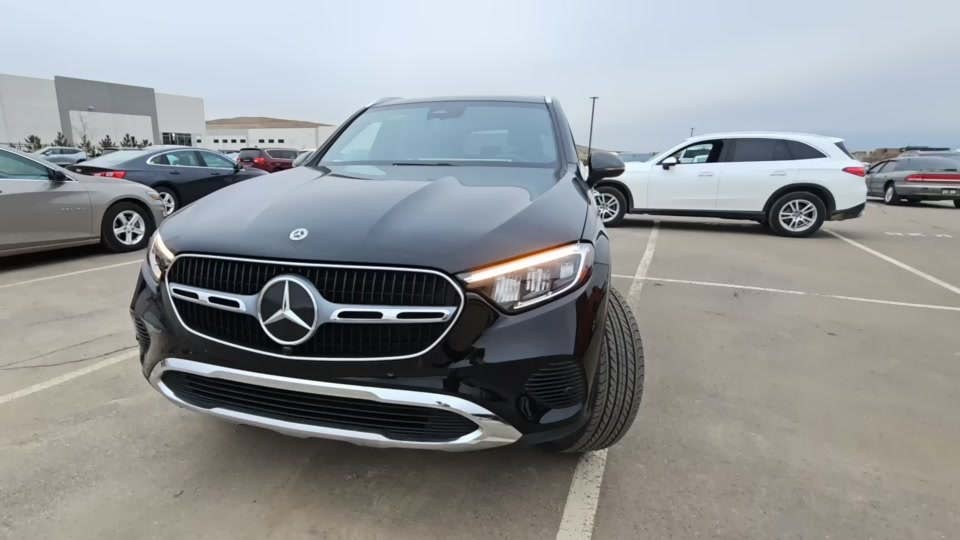 2024 Mercedes-Benz GLC 300