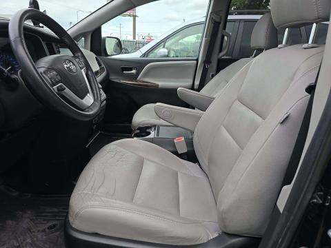 2018 Toyota Sienna Limited Premium AWD