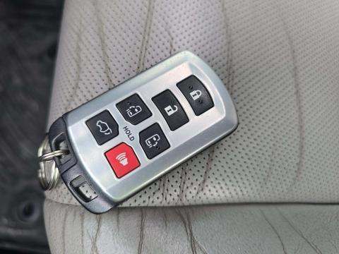 2018 Toyota Sienna Limited Premium AWD