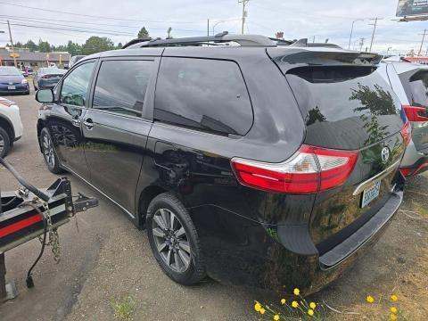 2018 Toyota Sienna Limited Premium AWD