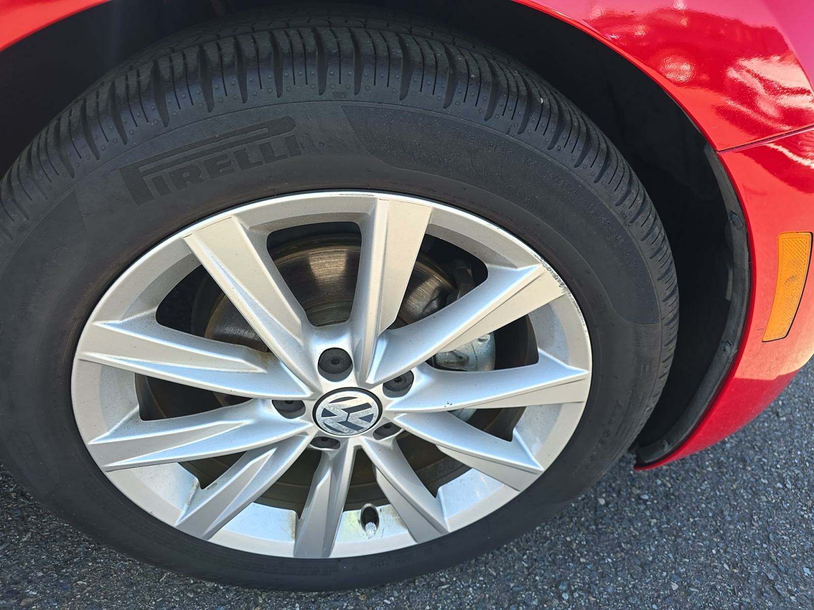 2018 Volkswagen Beetle 2.0T S FWD