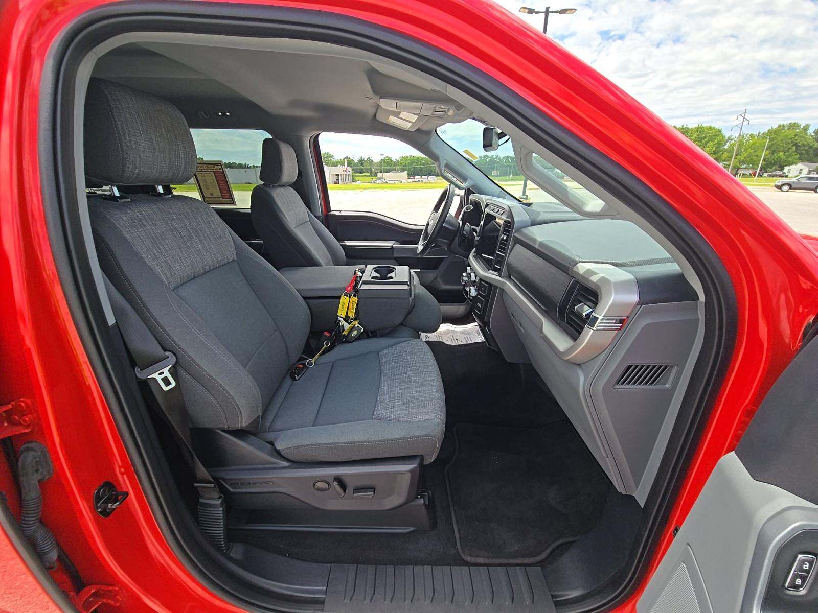 2023 Ford F-150 XLT AWD