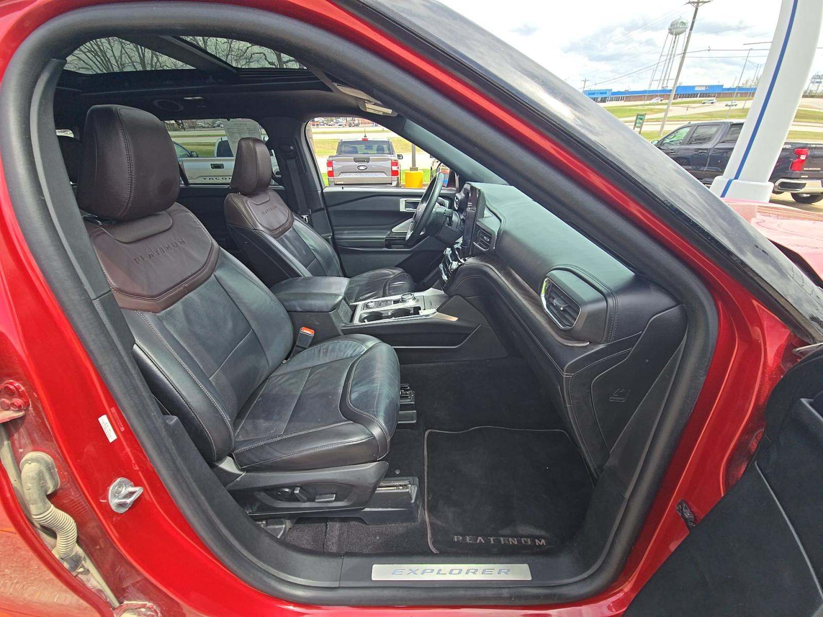 2023 Ford Explorer Platinum AWD