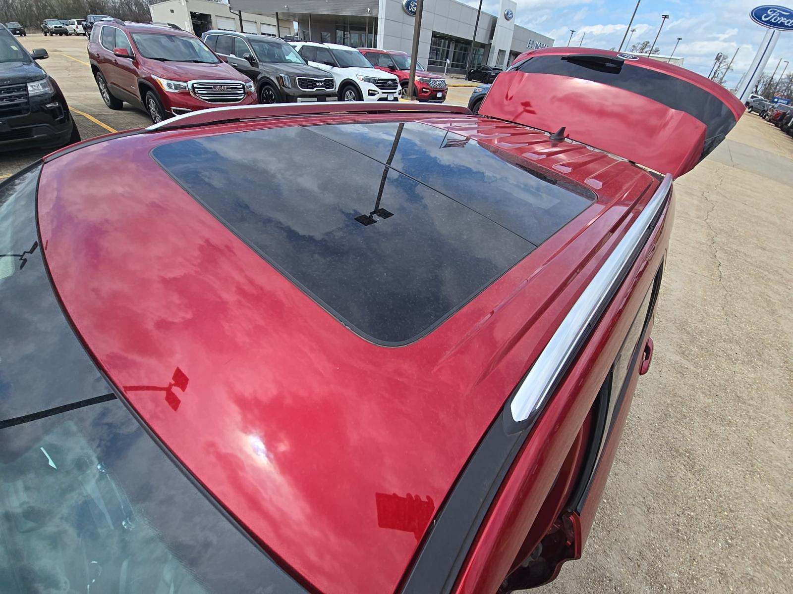 2023 Ford Explorer Platinum AWD