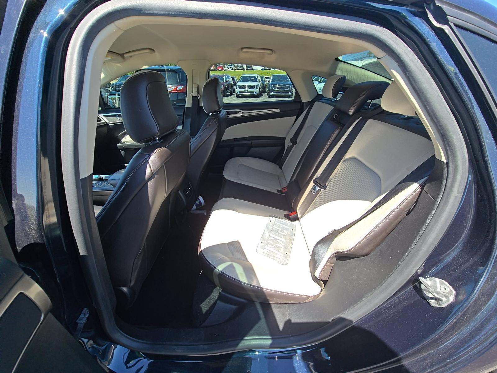 FORD FUSION - 9