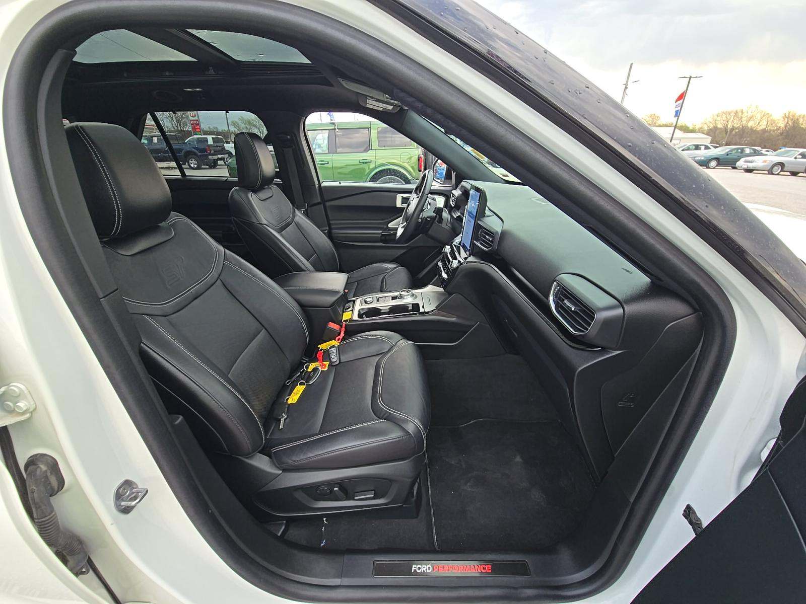 2023 Ford Explorer ST AWD