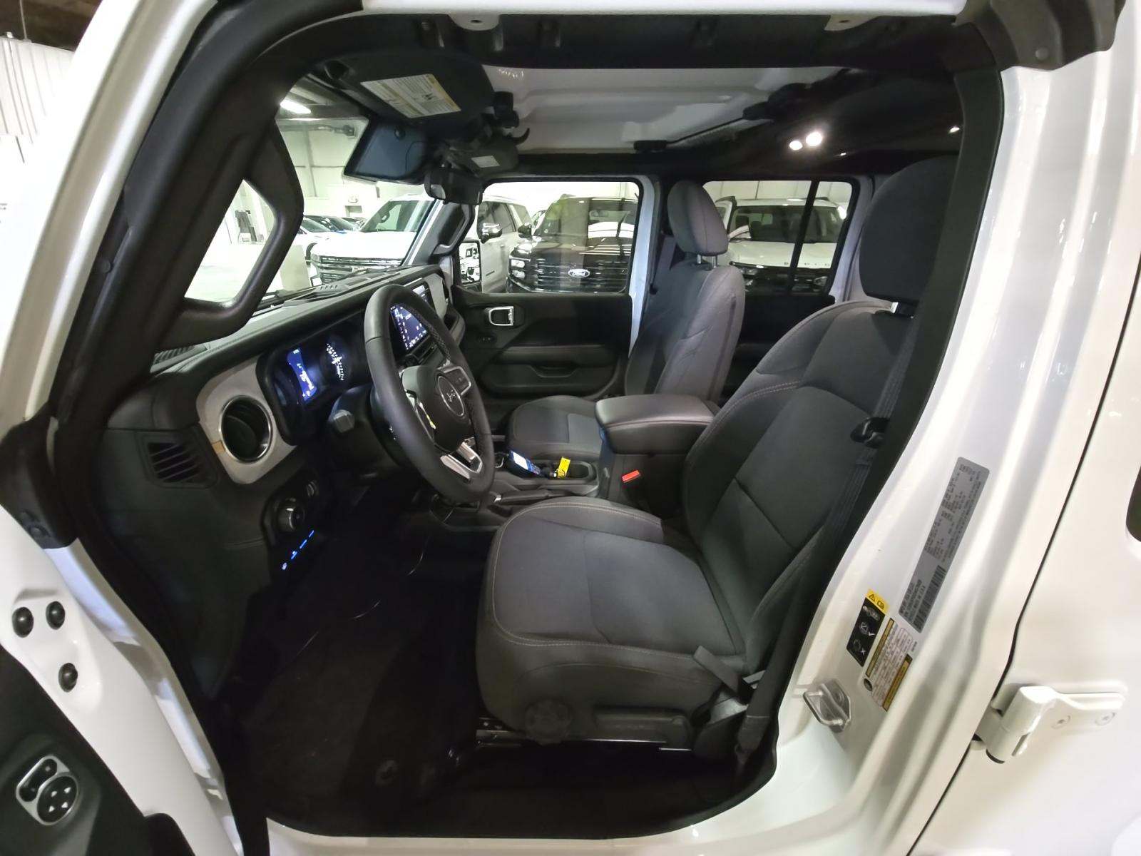 2025 Jeep Wrangler 4xe Sahara AWD