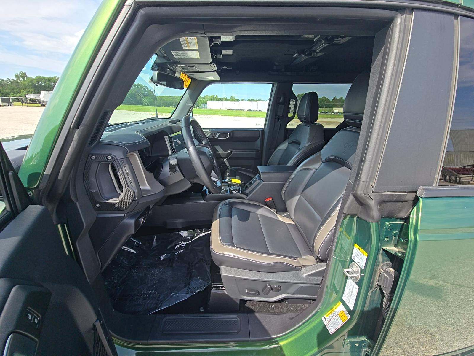 FORD BRONCO - 2