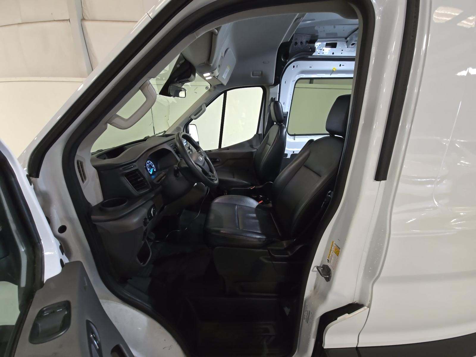 FORD TRANSIT 250 - 6