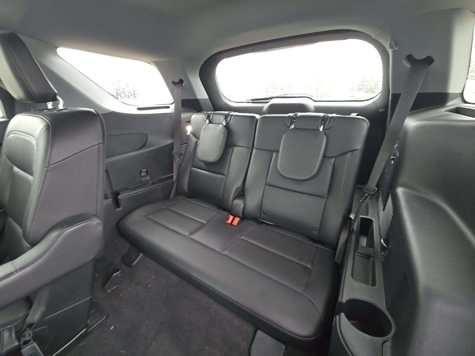 FORD EXPLORER - 10