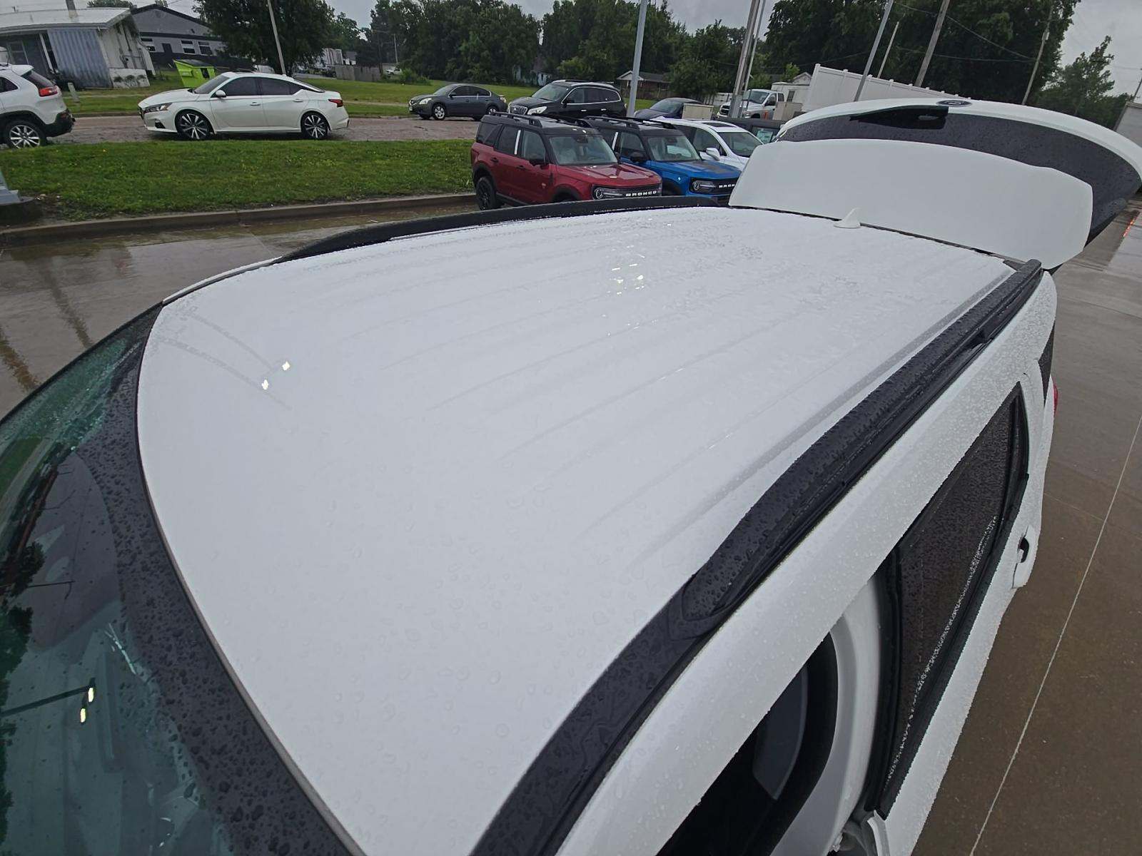 FORD EXPLORER - 8