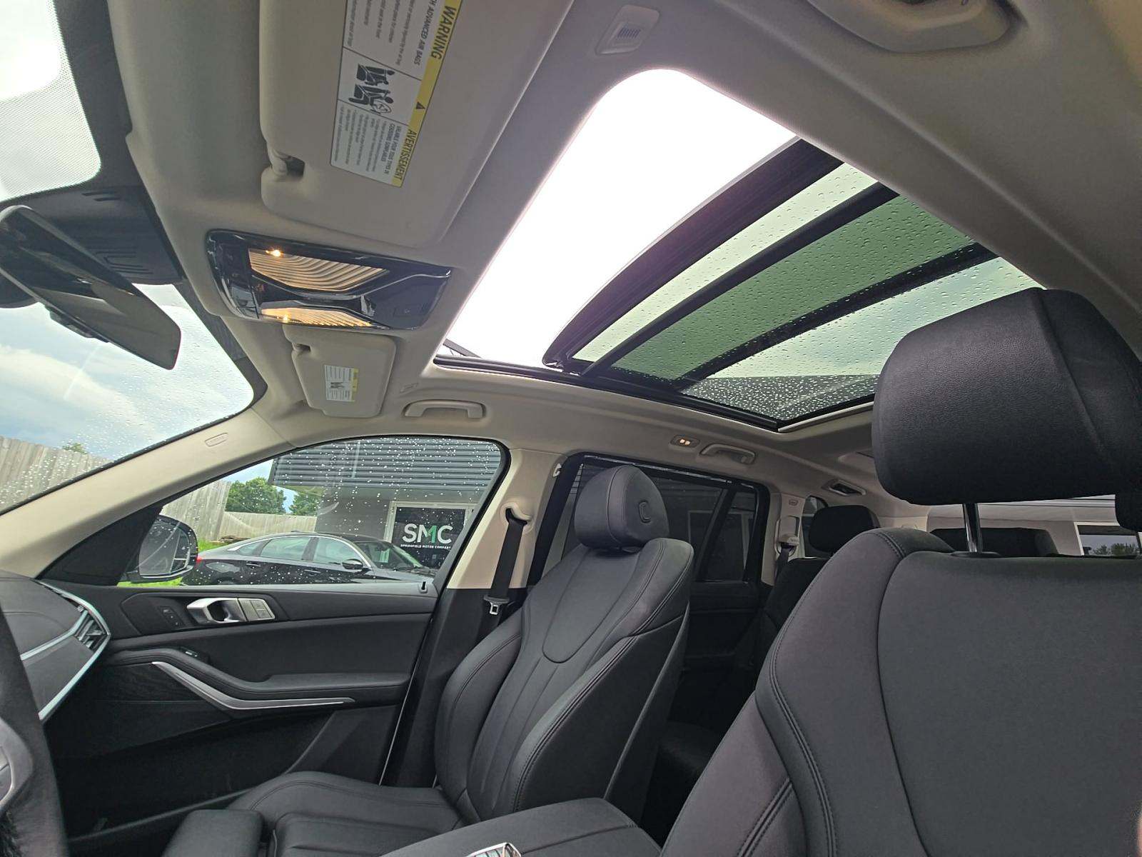 2022 BMW X7 xDrive40i AWD