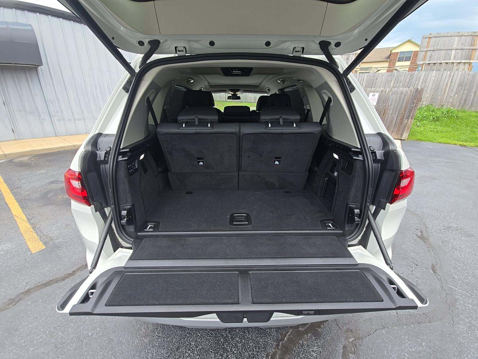 2022 BMW X7 xDrive40i AWD