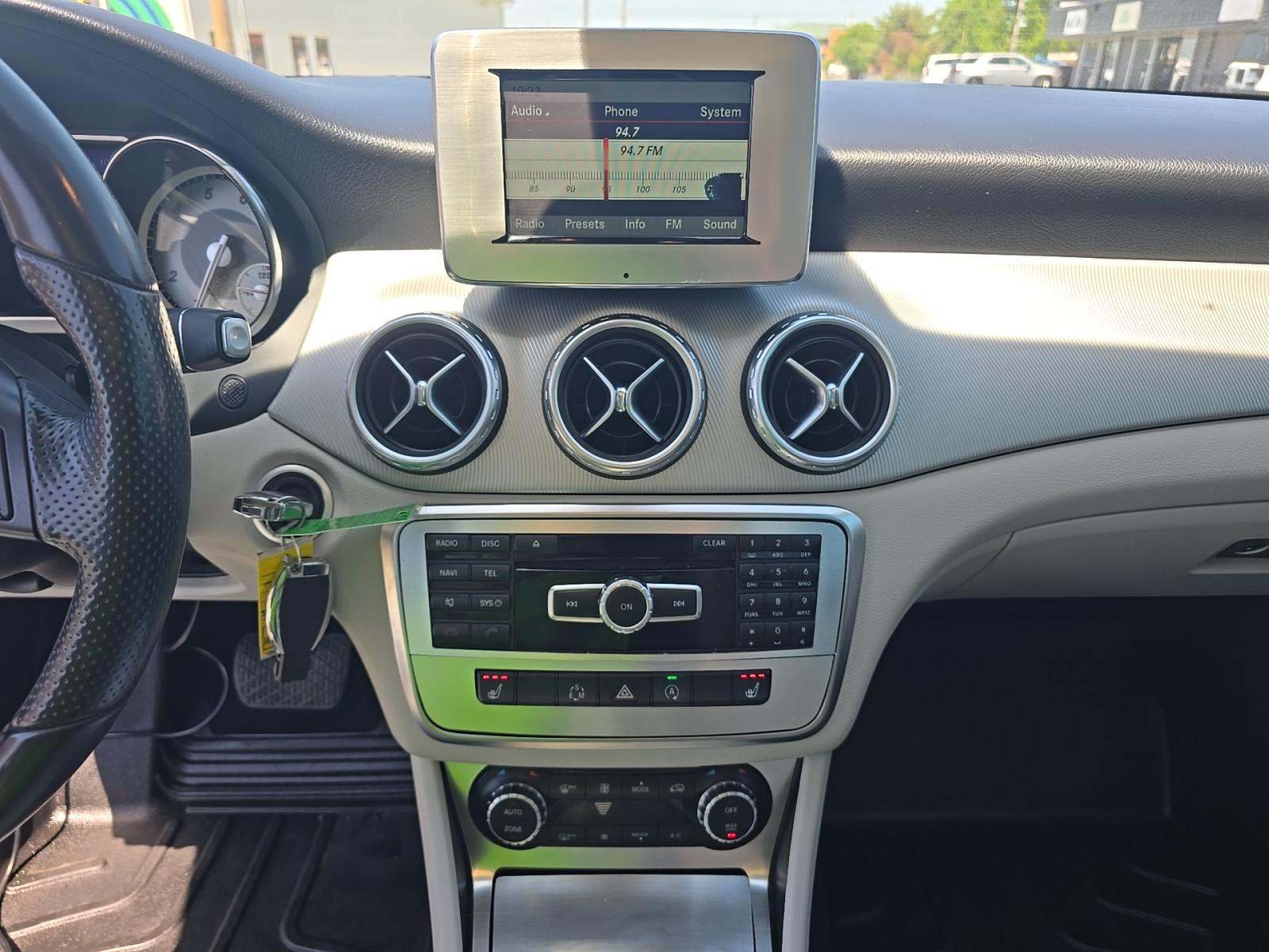 MERCEDES-BENZ GLA-CLASS - 6