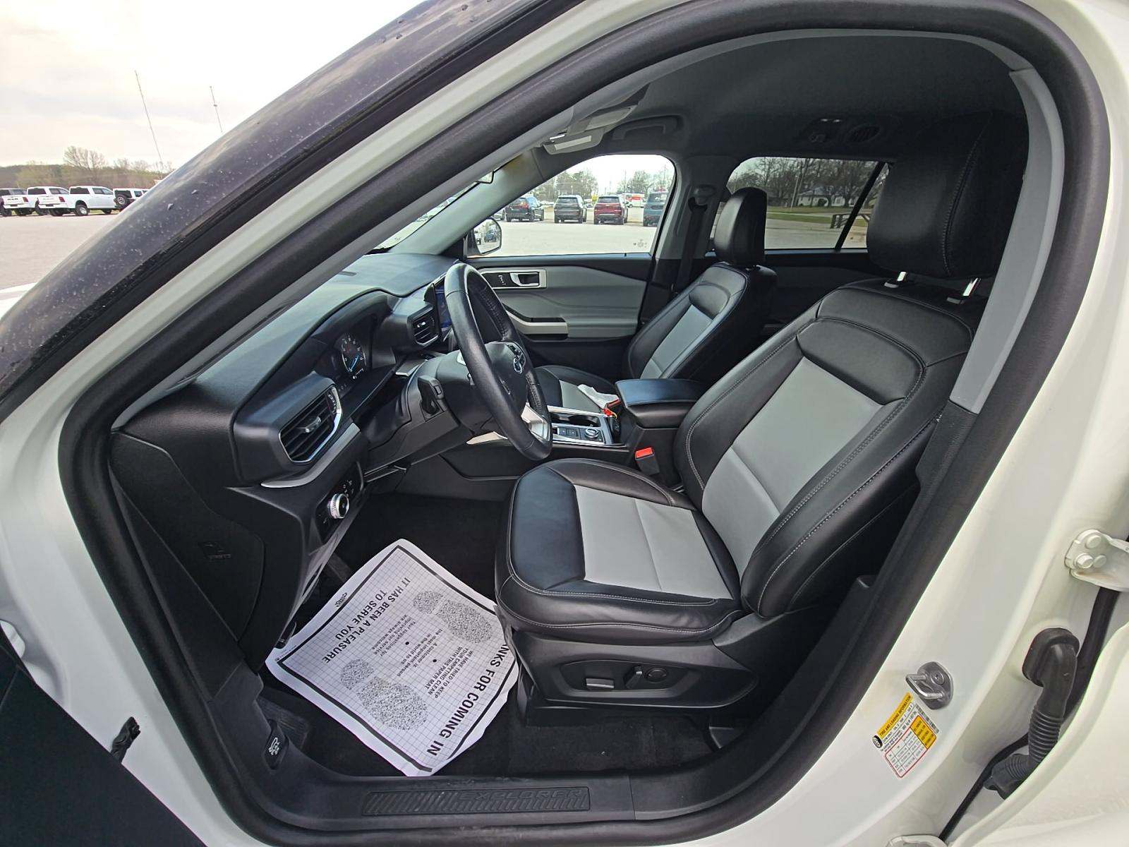 2023 Ford Explorer XLT AWD