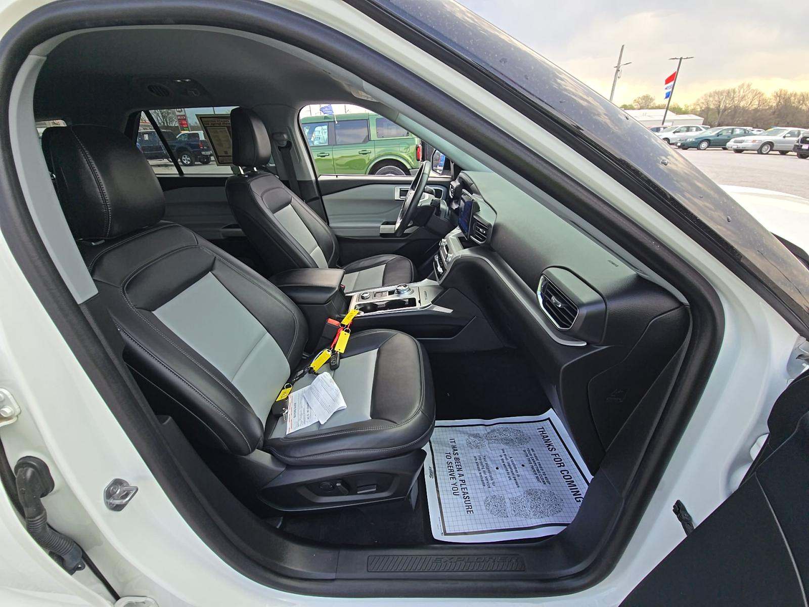 2023 Ford Explorer XLT AWD