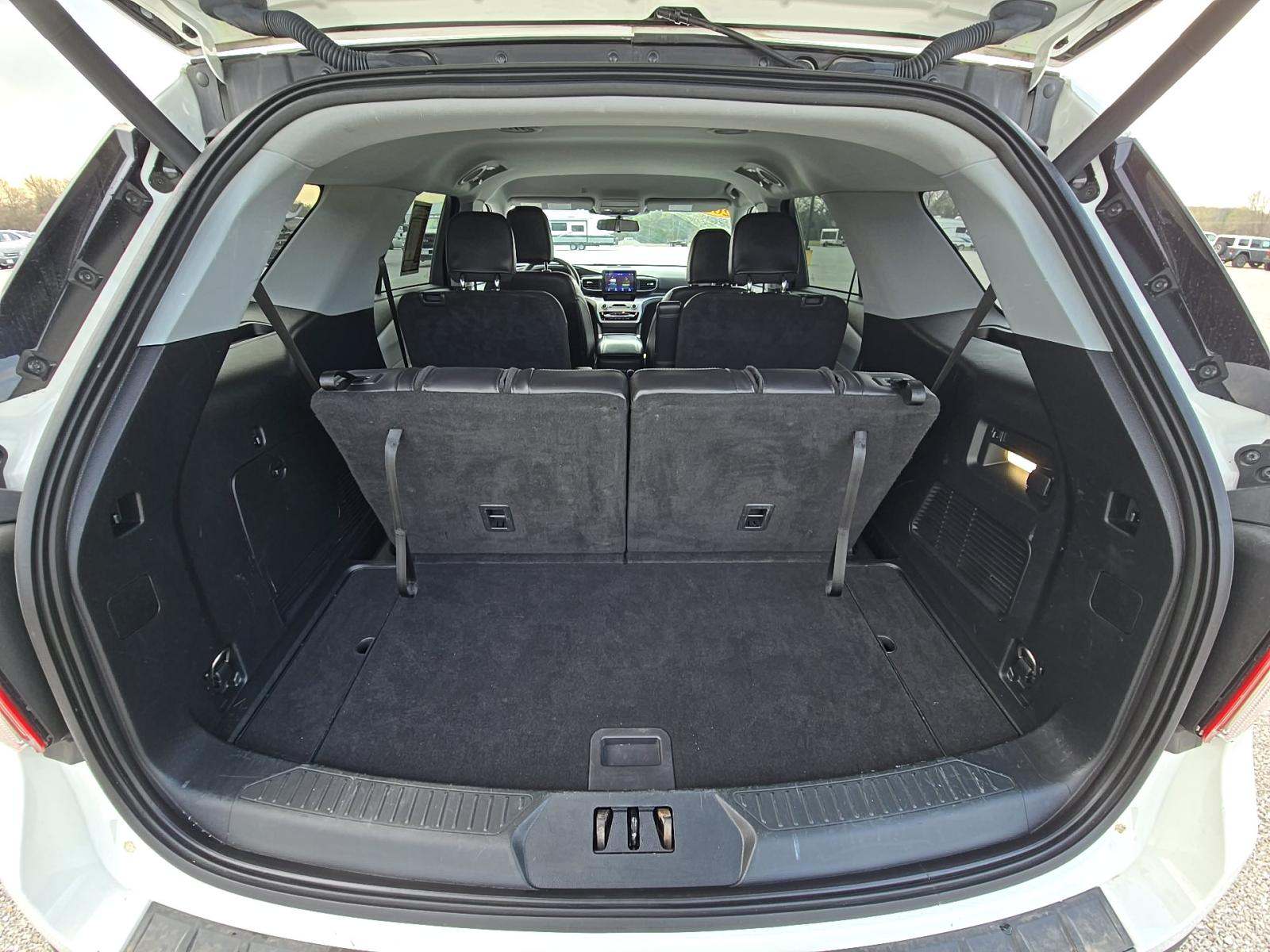 2023 Ford Explorer XLT AWD