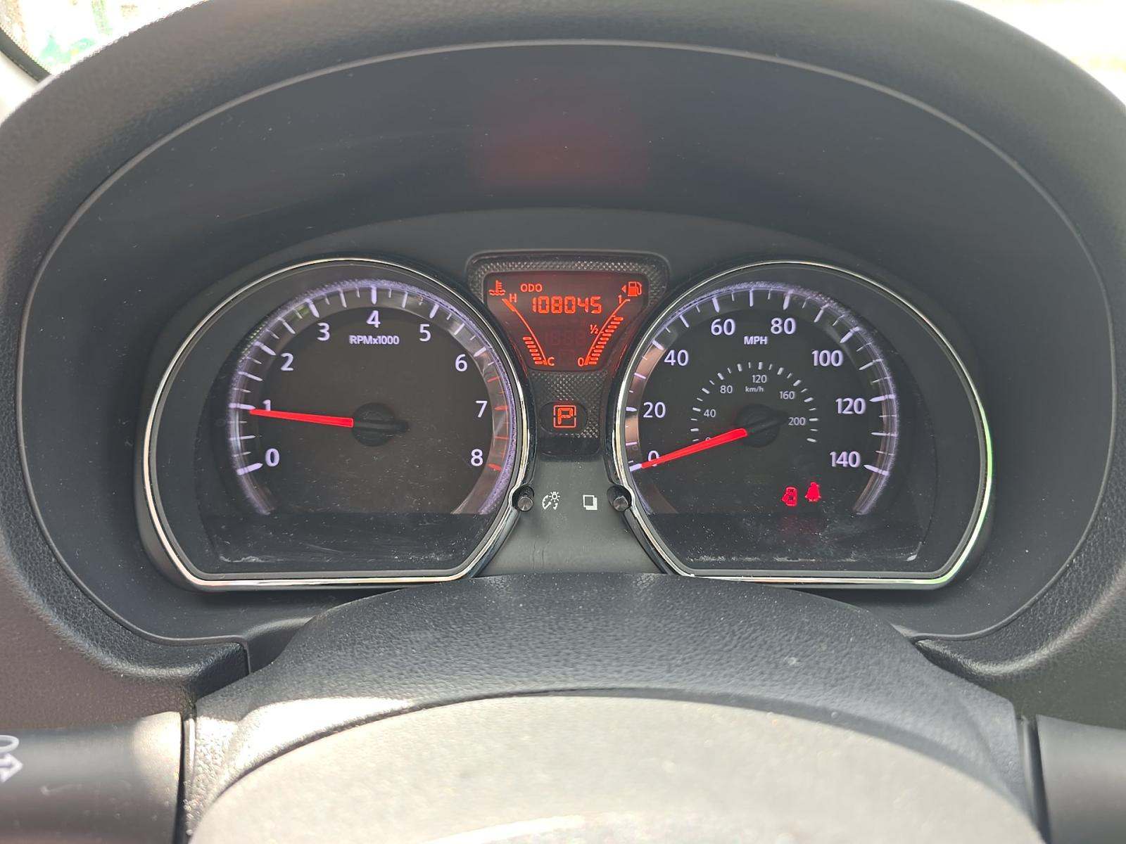 NISSAN VERSA - 9