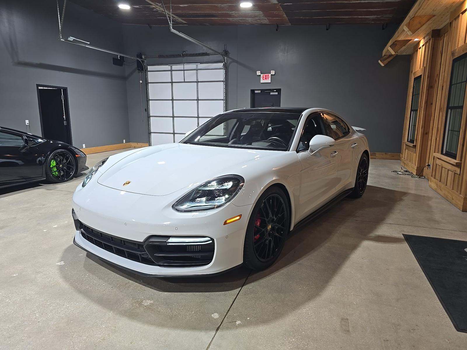 2020 Porsche Panamera GTS AWD