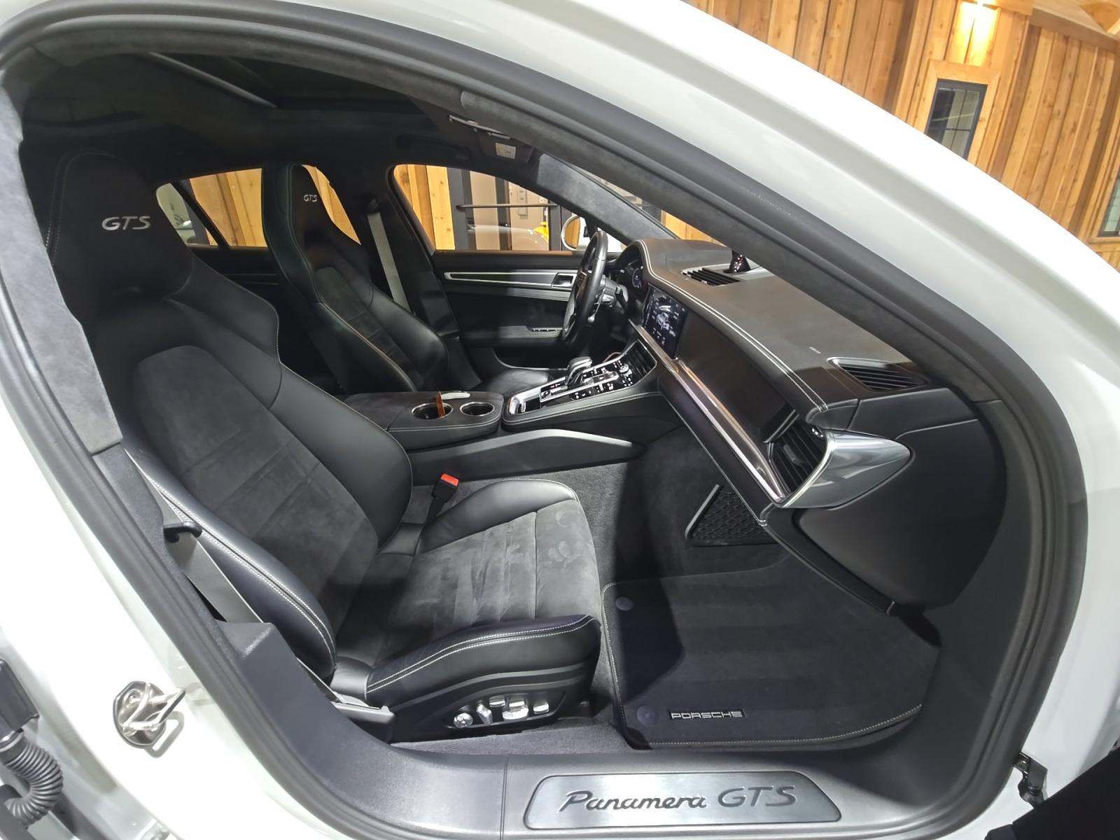 2020 Porsche Panamera GTS AWD