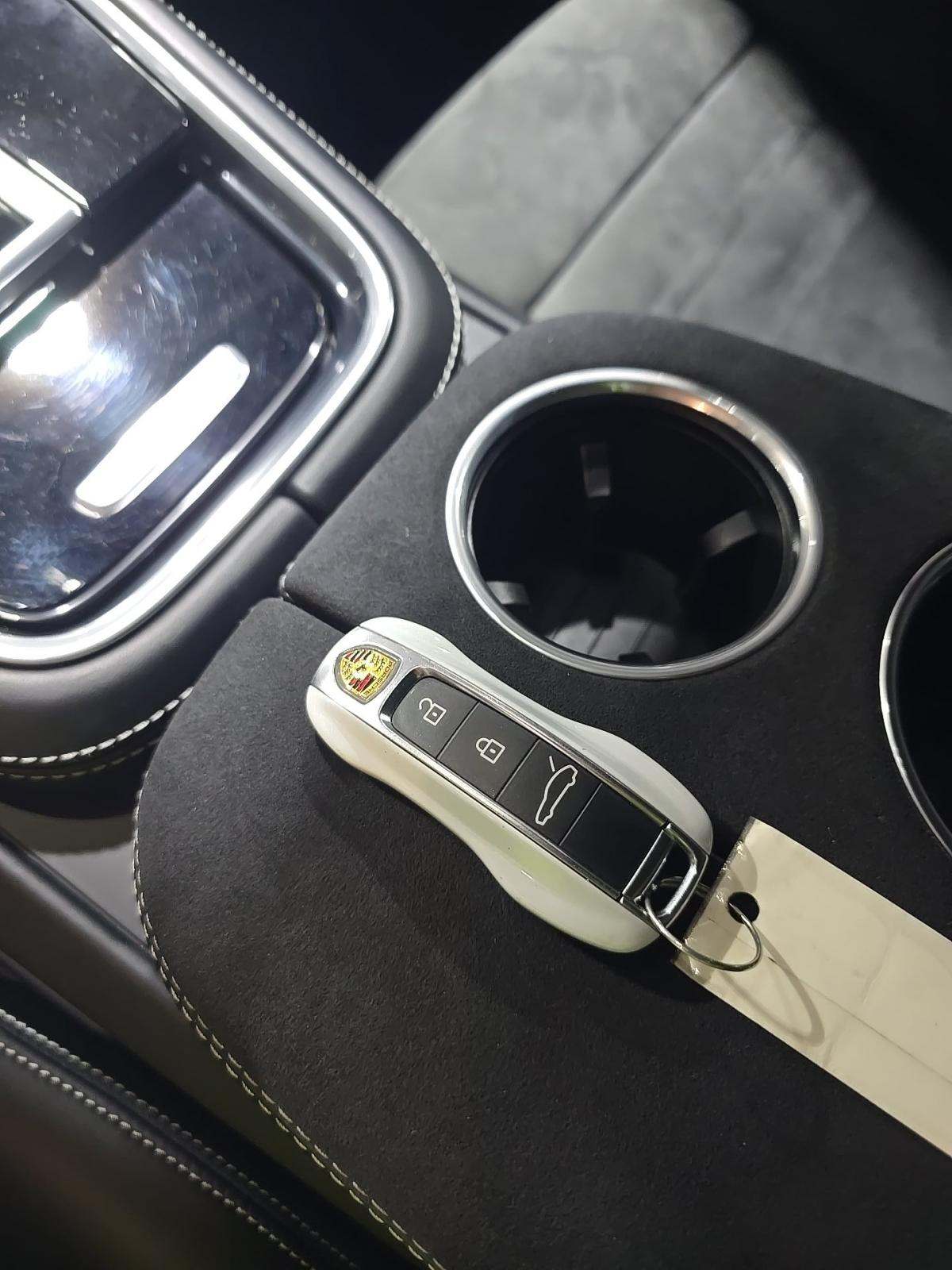 2020 Porsche Panamera GTS AWD