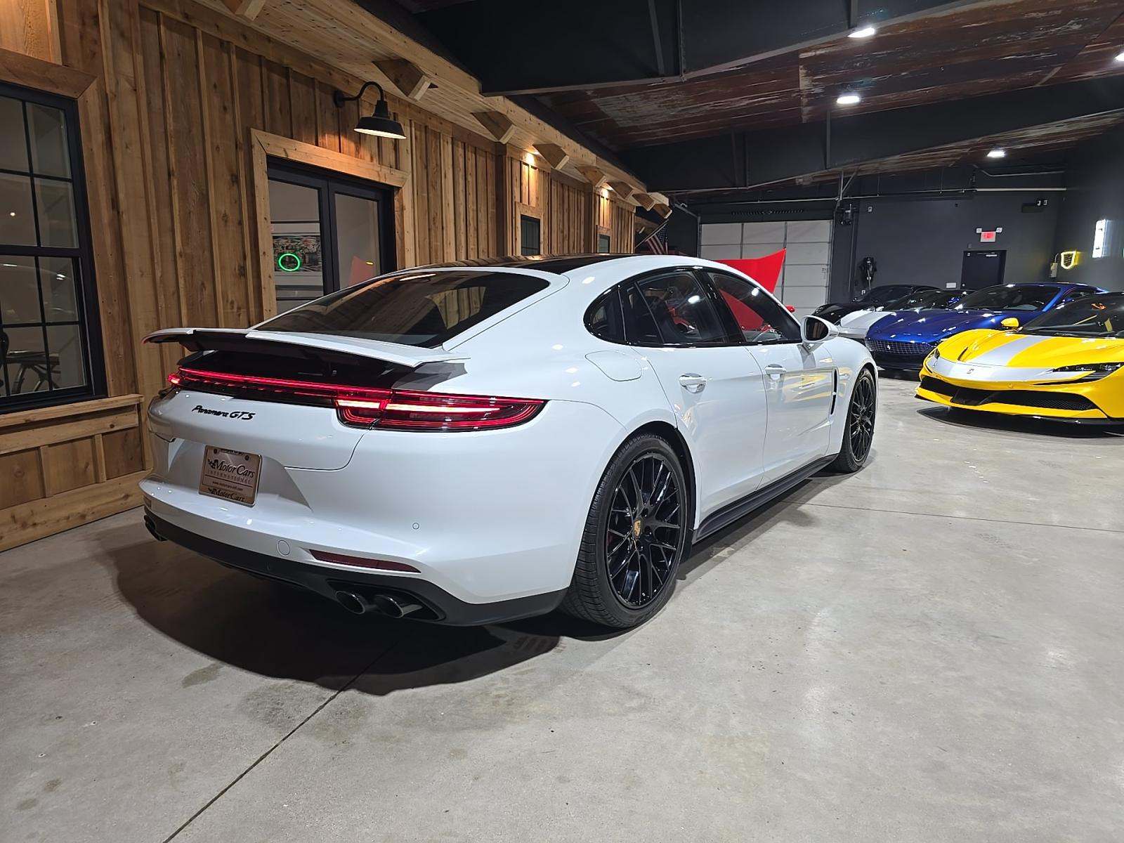 2020 Porsche Panamera GTS AWD