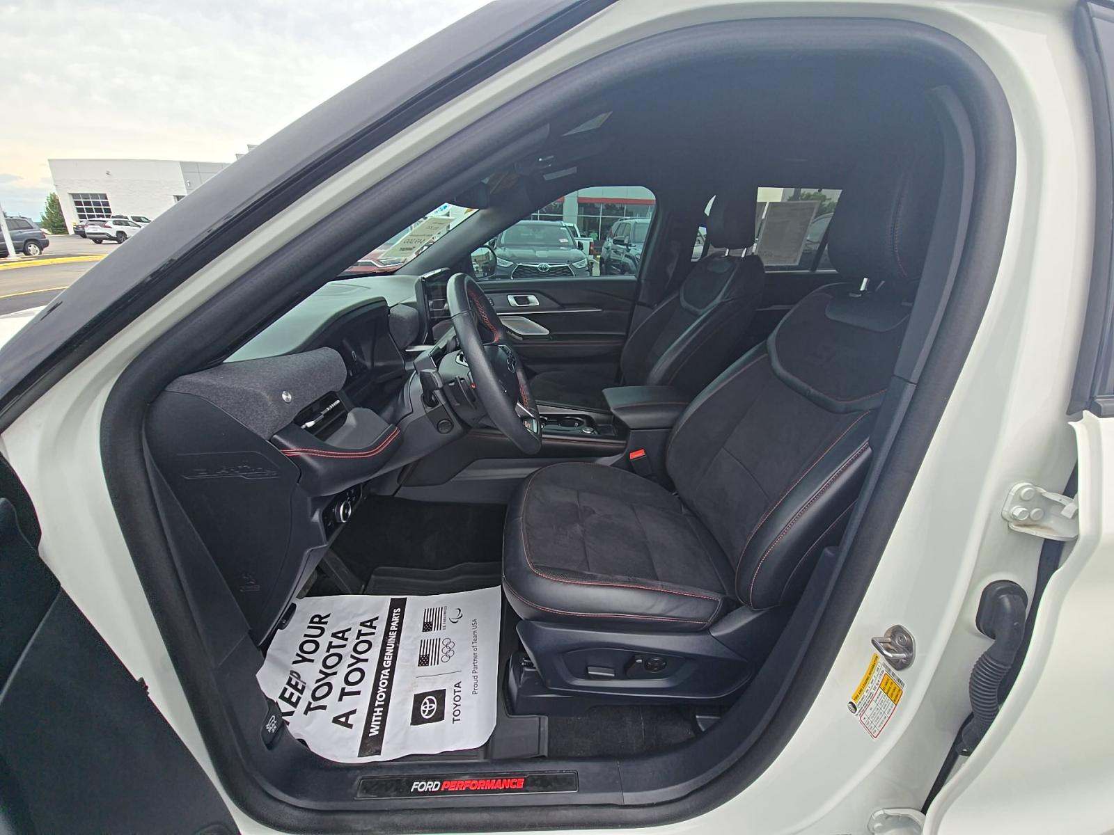 2025 Ford Explorer ST AWD