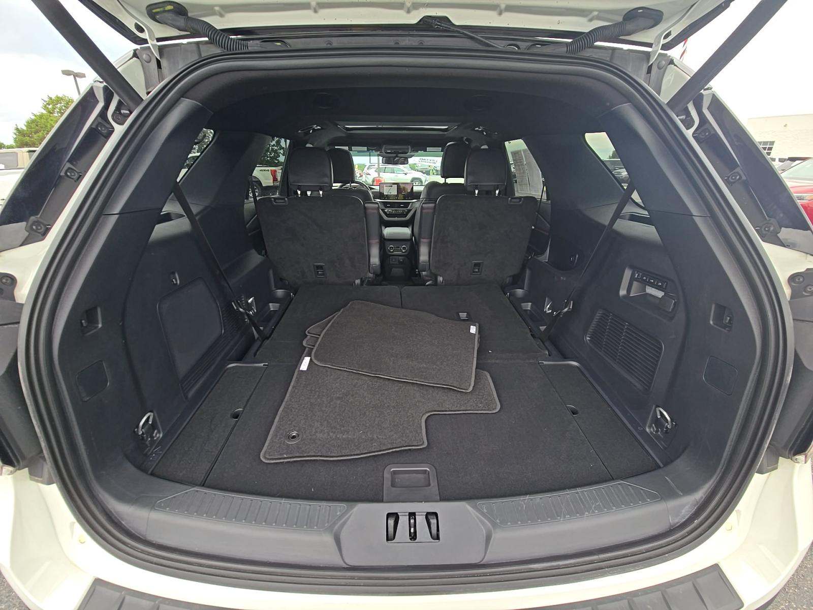 2025 Ford Explorer ST AWD