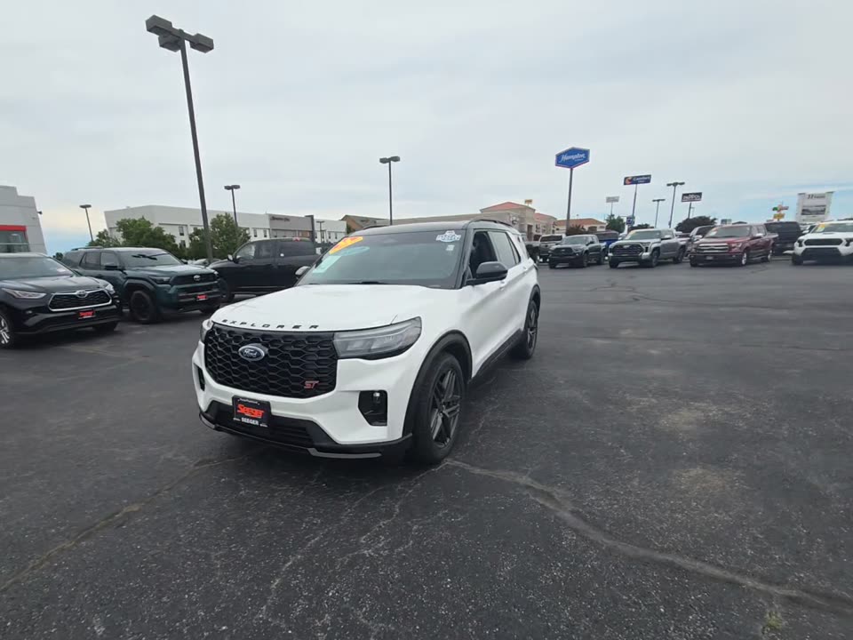 2025 Ford Explorer ST AWD