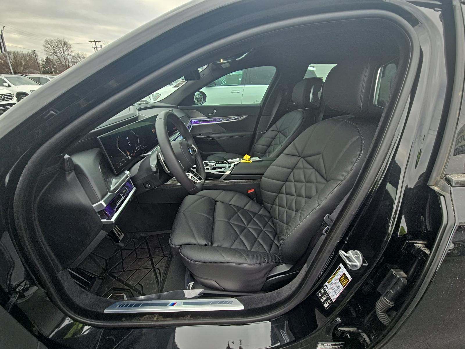 2025 BMW 7 Series 740i xDrive AWD