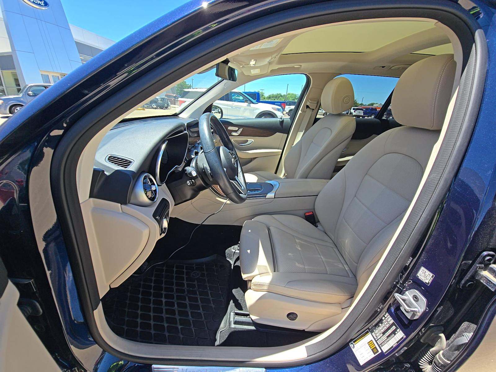 2022 Mercedes-Benz GLC GLC 300 AWD