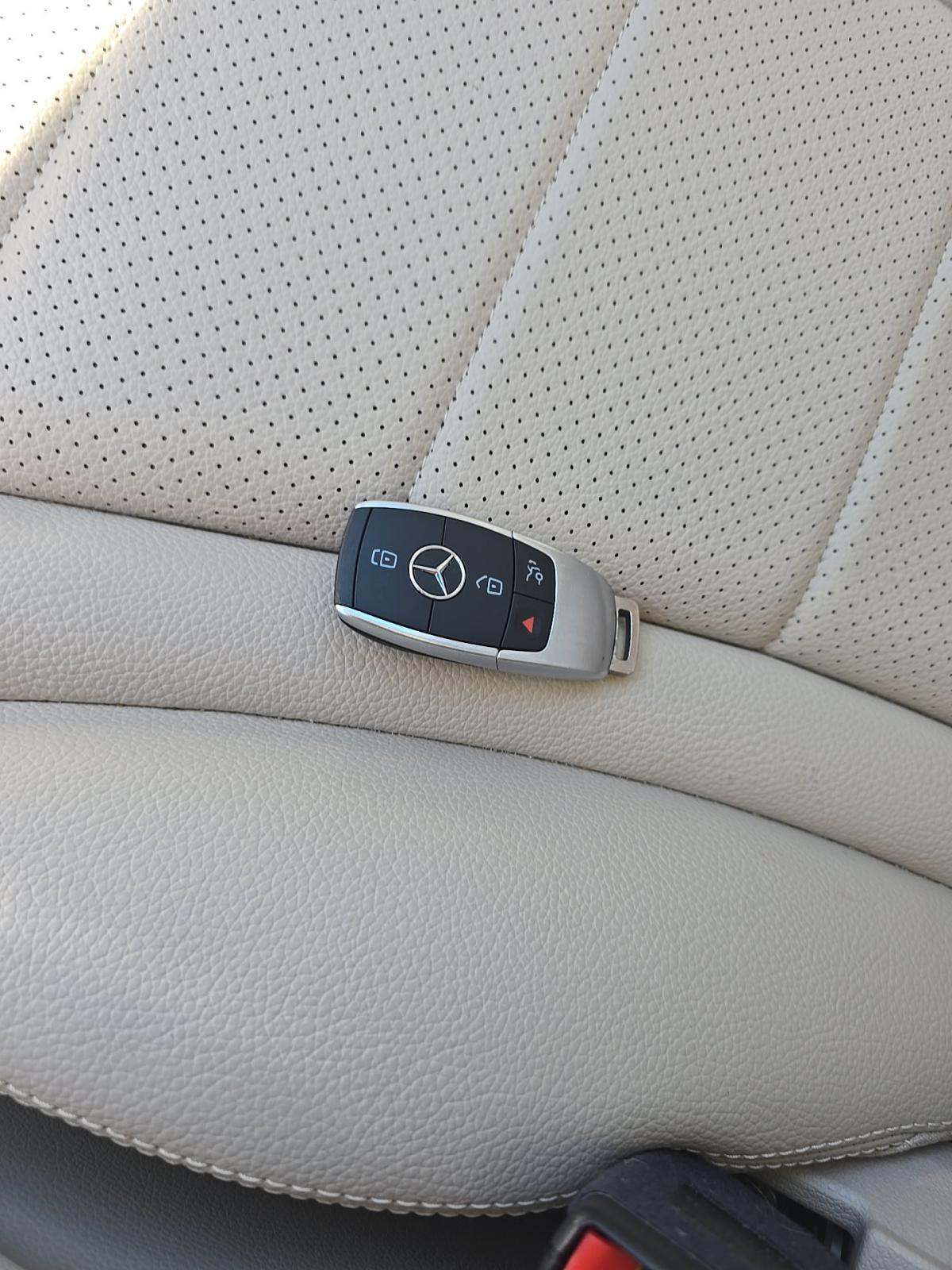 2022 Mercedes-Benz GLC GLC 300 AWD