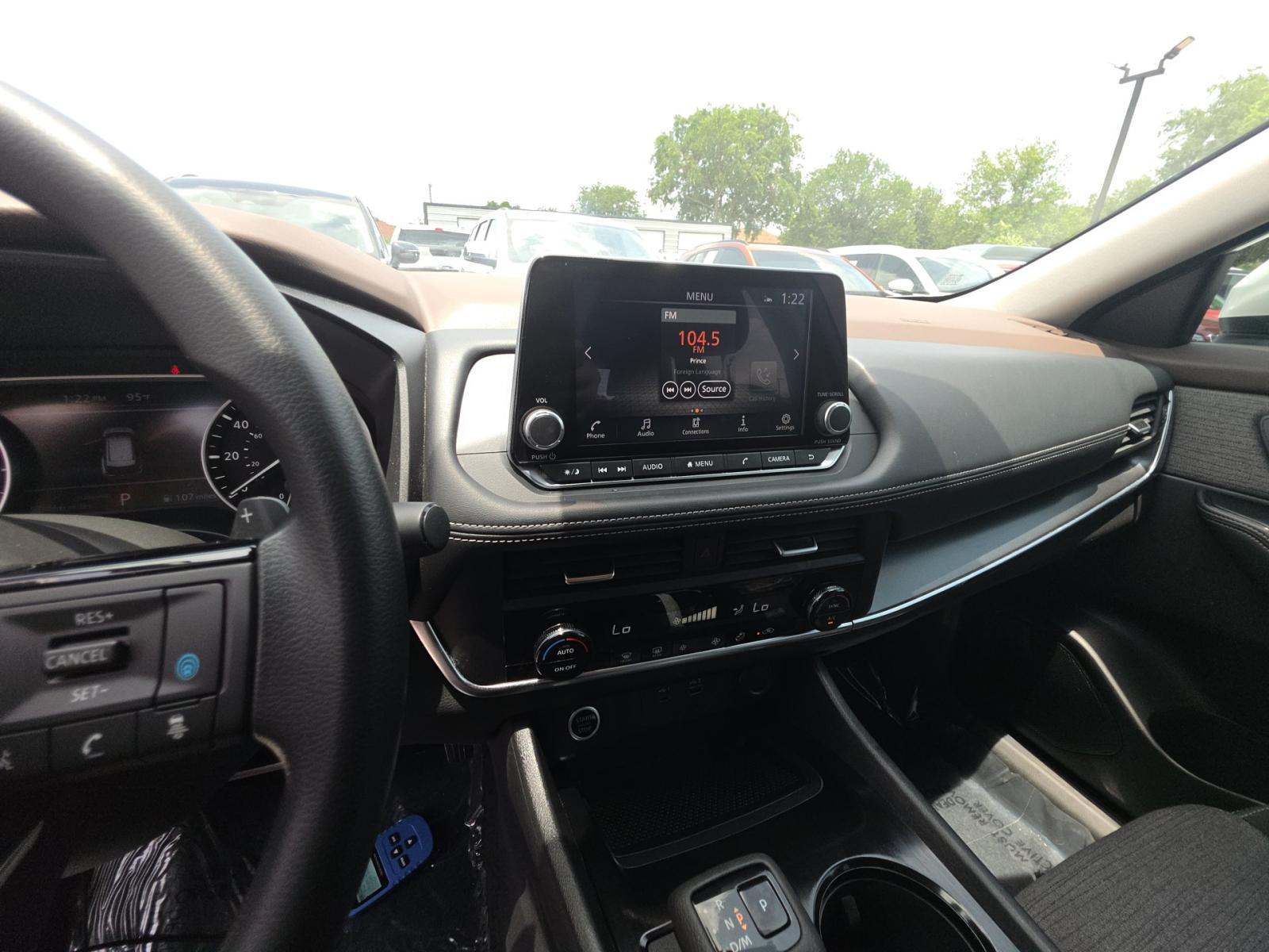 2023 Nissan Rogue SV FWD