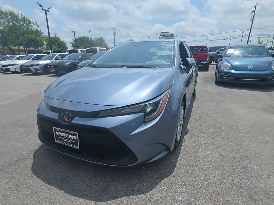 2022 Toyota Corolla LE FWD