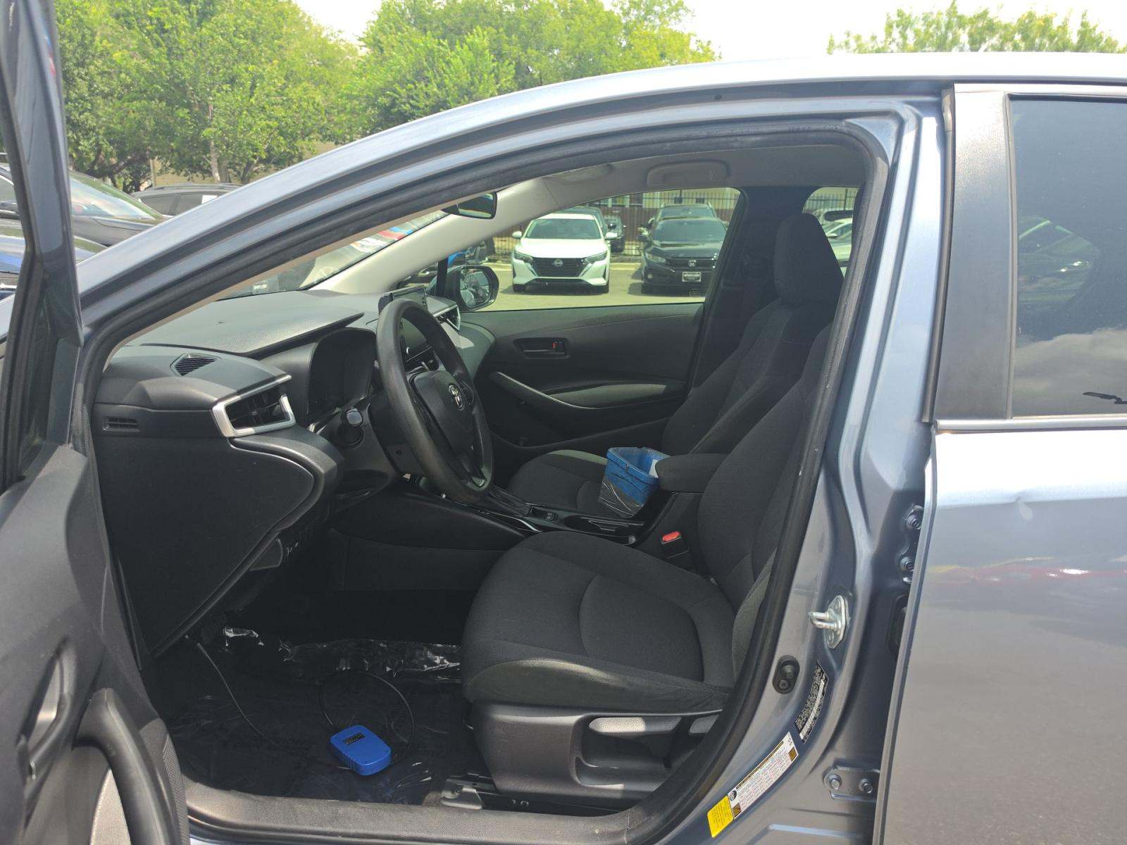 2022 Toyota Corolla LE FWD