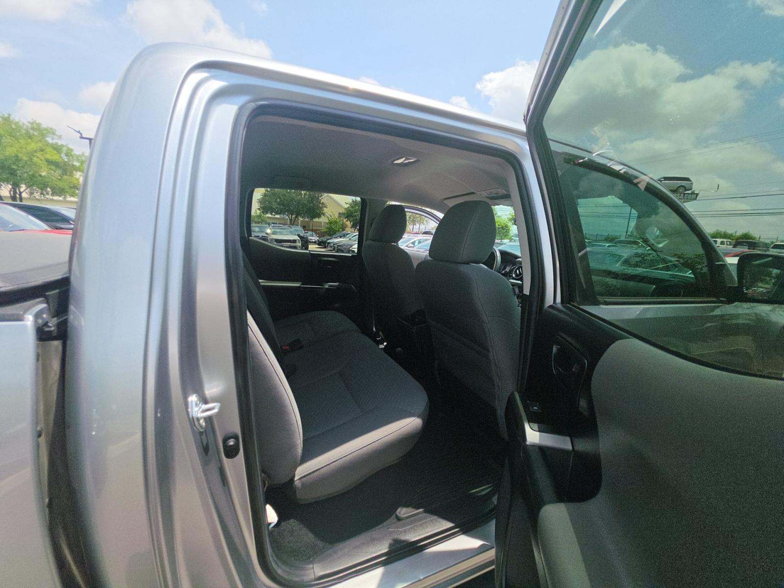 2022 Toyota Tacoma SR5 RWD
